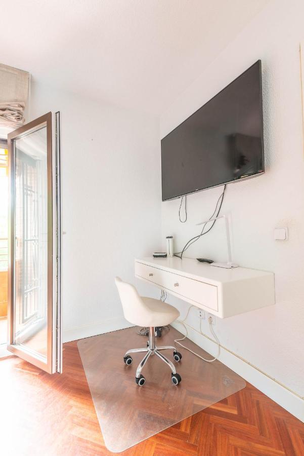 Villaviciosa de Odón Bonita Habitacion Con Balcon מראה חיצוני תמונה