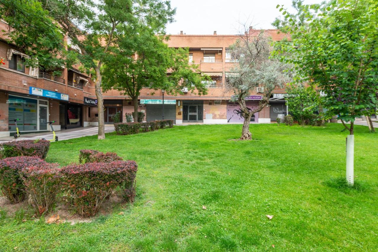 Villaviciosa de Odón Bonita Habitacion Con Balcon מראה חיצוני תמונה
